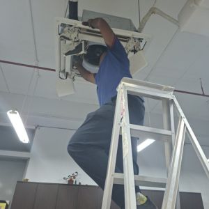 Aircond Cleaning